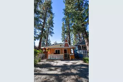 1015 W Sherwood Boulevard, Big Bear City, CA 92314 - Photo 2