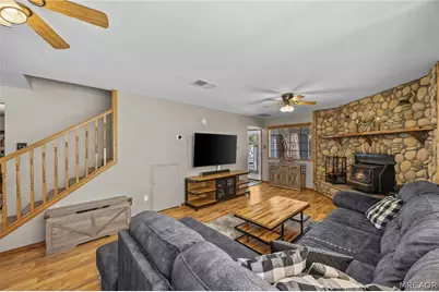 904 E Fairway Boulevard, Big Bear City, CA 92314 - Photo 10