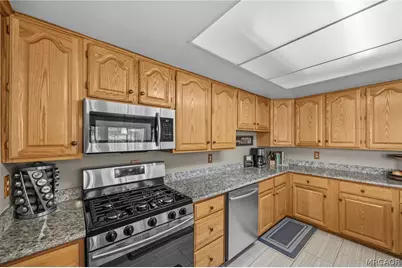 904 E Fairway Boulevard, Big Bear City, CA 92314 - Photo 18