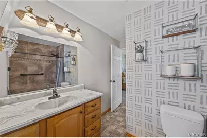 904 E Fairway Boulevard, Big Bear City, CA 92314 - Photo 28