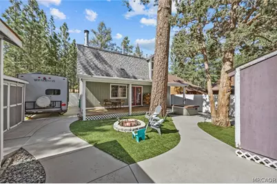 904 E Fairway Boulevard, Big Bear City, CA 92314 - Photo 34