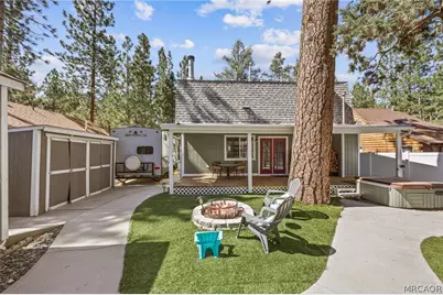904 E Fairway Boulevard, Big Bear City, CA 92314 - Photo 36
