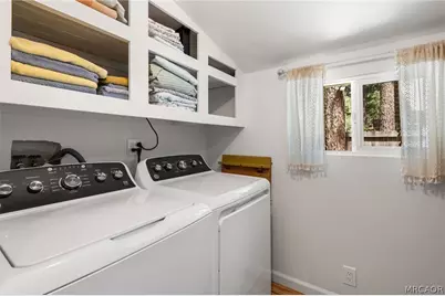 925 W Rainbow Boulevard, Big Bear City, CA 92314 - Photo 18