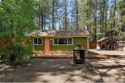 925 W Rainbow Boulevard, Big Bear City, CA 92314 - Photo 26