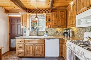 108 W Aeroplane Blvd, Big Bear City, CA 92314 - Photo 10