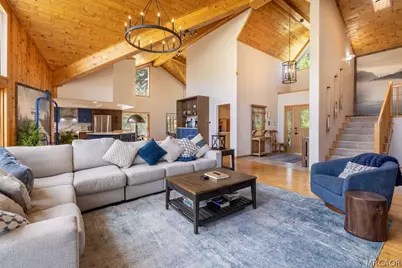 40034 Lakeview Drive, Big Bear Lake, CA 92315 - Photo 8
