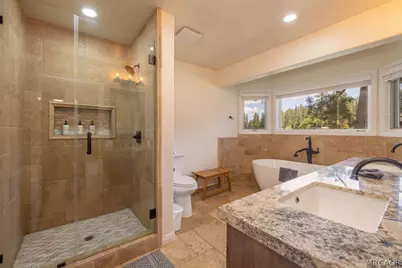 40034 Lakeview Drive, Big Bear Lake, CA 92315 - Photo 30