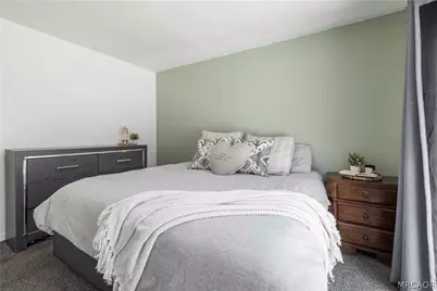 124 Wabash Lane, Sugarloaf, CA 92386 - Photo 10