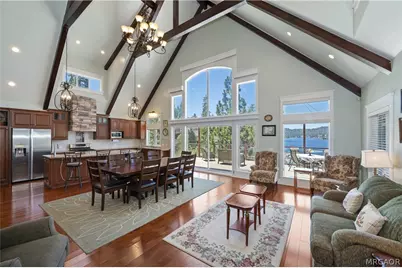 28714 Palisades Drive, Lake Arrowhead, CA 92352 - Photo 16