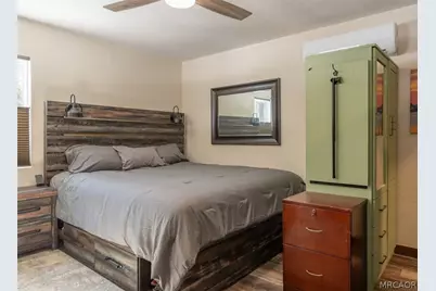 901 & 903 W Rainbow Boulevard, Big Bear City, CA 92314 - Photo 26