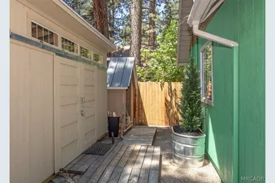 901 & 903 W Rainbow Boulevard, Big Bear City, CA 92314 - Photo 34
