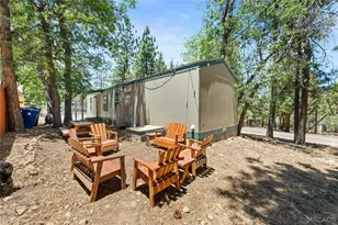 201 Maple Ln, Sugarloaf, CA 92386 - Photo 16