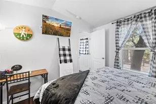 201 Maple Ln, Sugarloaf, CA 92386 - Photo 6