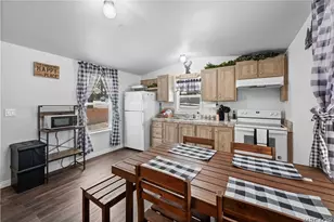 201 Maple Ln, Sugarloaf, CA 92386 - Photo 8