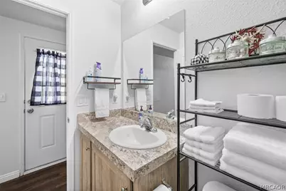 201 Maple Lane, Sugarloaf, CA 92386 - Photo 10
