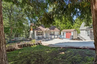 26472 Lake Forest Drive, Twin Peaks, CA 92391 - Photo 16