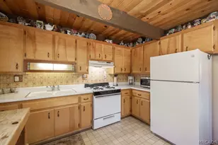 136 Mann Dr, Big Bear City, CA 92314 - Photo 6