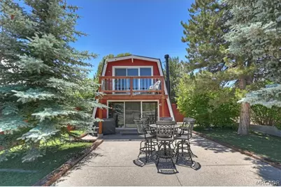 929 W Fairway Boulevard, Big Bear City, CA 92314 - Photo 2