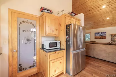 42741 Cougar Road, Big Bear Lake, CA 92315 - Photo 12