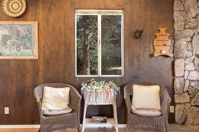 133 Holmes Lane, Sugarloaf, CA 92386 - Photo 10
