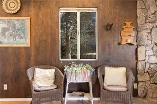 133 Holmes Ln, Sugarloaf, CA 92386 - Photo 10