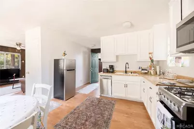 133 Holmes Lane, Sugarloaf, CA 92386 - Photo 12