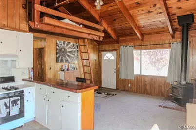 945 Green Way Drive, Big Bear City, CA 92314 - Photo 28