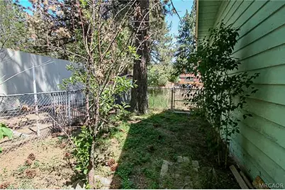 945 Green Way Drive, Big Bear City, CA 92314 - Photo 42