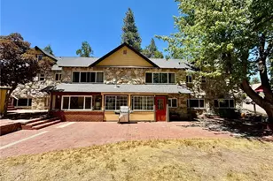 32075 Hilltop Dr, Running Springs, CA 92382 - Photo 26
