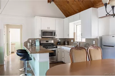 200 E Country Club Boulevard, Big Bear City, CA 92314 - Photo 2