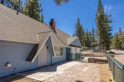 200 E Country Club Boulevard, Big Bear City, CA 92314 - Photo 40
