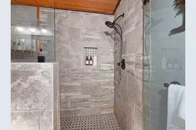 108 E Rainbow Boulevard, Big Bear City, CA 92314 - Photo 16