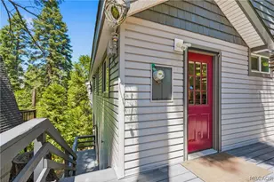 721 Ivy Ln, Lake Arrowhead, CA 92352 - Photo 8