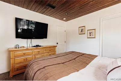 750 Villa Grove Avenue, Big Bear City, CA 92314 - Photo 28