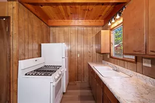530 W Sherwood Blvd, Big Bear City, CA 92314 - Photo 10