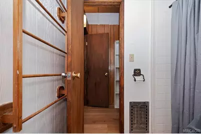 530 W Sherwood Boulevard, Big Bear City, CA 92314 - Photo 22