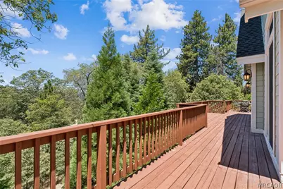 468 S Cumberland Drive, Lake Arrowhead, CA 92352 - Photo 8