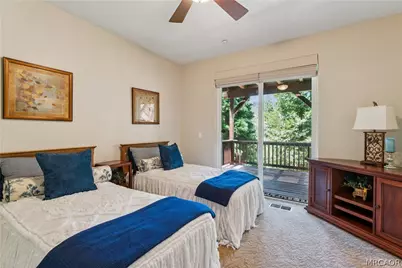 468 S Cumberland Drive, Lake Arrowhead, CA 92352 - Photo 18