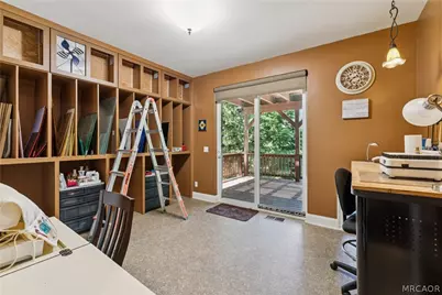 468 S Cumberland Drive, Lake Arrowhead, CA 92352 - Photo 16