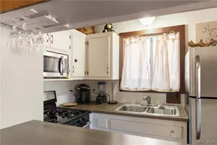 526 W Aeroplane Blvd, Big Bear City, CA 92314 - Photo 10