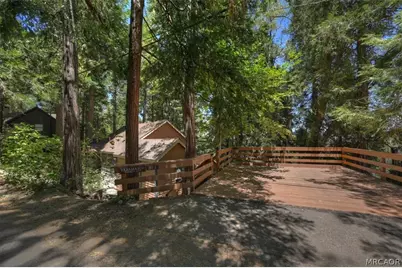 563 E Victoria Court, Lake Arrowhead, CA 92352 - Photo 36