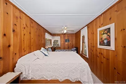 563 E Victoria Court, Lake Arrowhead, CA 92352 - Photo 26