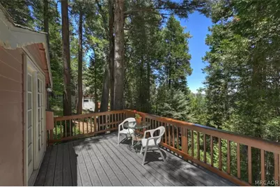 563 E Victoria Court, Lake Arrowhead, CA 92352 - Photo 18