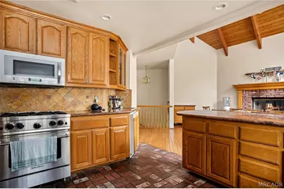 27516 W Shore Road, Lake Arrowhead, CA 92352 - Photo 14