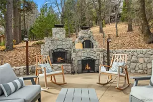 27516 W Shore Rd, Lake Arrowhead, CA 92352 - Photo 2