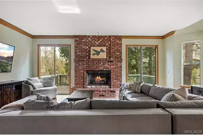 27516 W Shore Road, Lake Arrowhead, CA 92352 - Photo 6