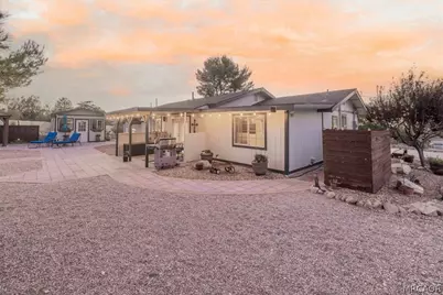 32865 Topaz Road, Lucerne Valley, CA 92356 - Photo 8