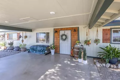32865 Topaz Road, Lucerne Valley, CA 92356 - Photo 18