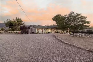 32865 Topaz Rd, Lucerne Valley, CA 92356 - Photo 4