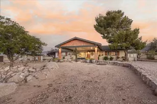 32865 Topaz Rd, Lucerne Valley, CA 92356 - Photo 2